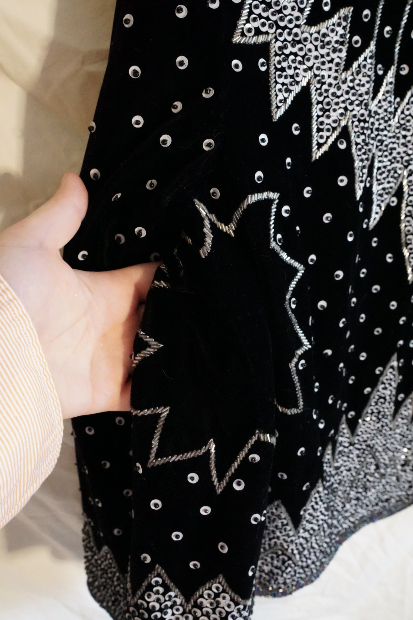 Vintage 1980s Hand-Embroidered Razzle Dazzle Jacket (M)