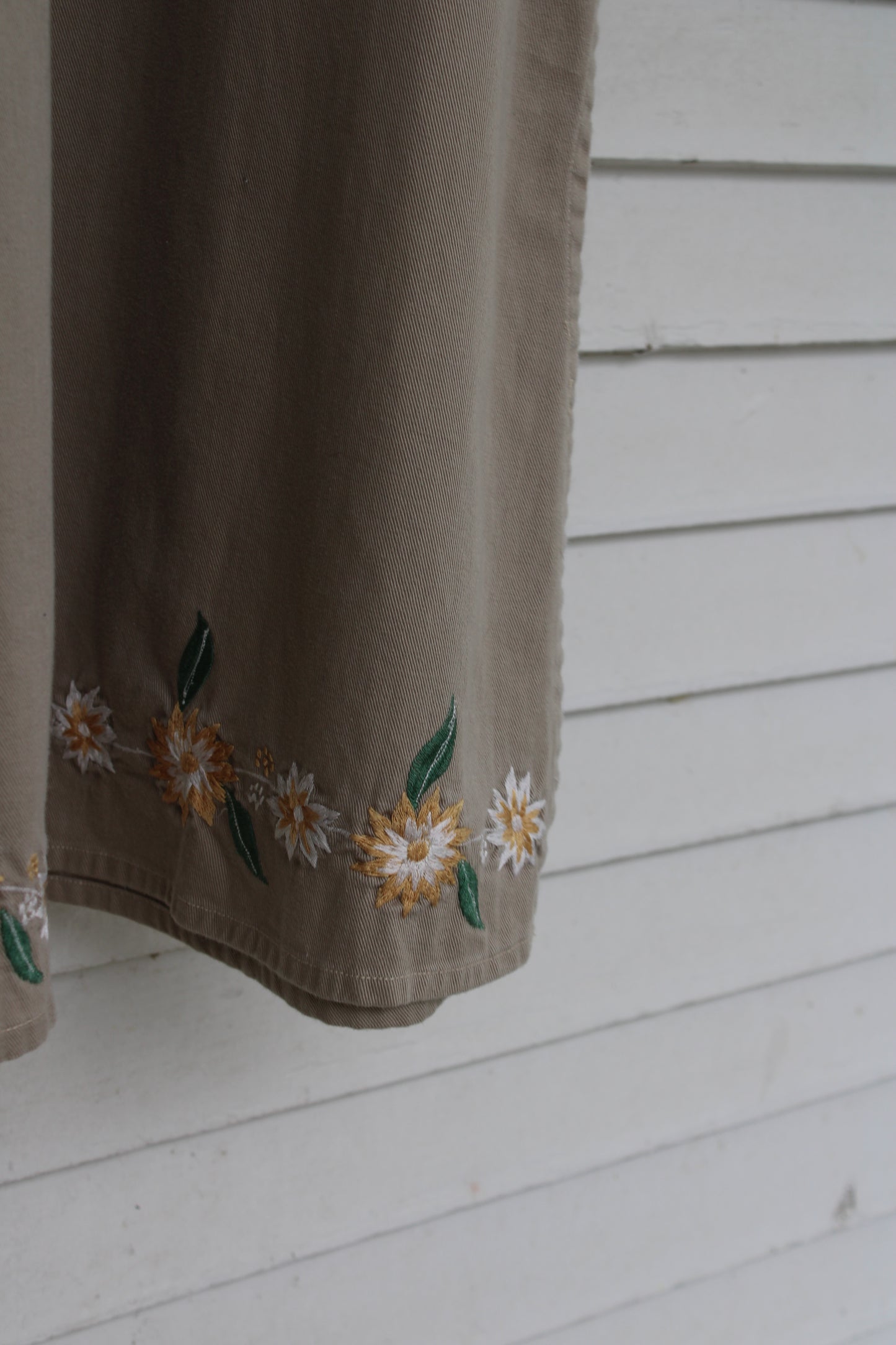 Vintage Basic Editions Floral Embroidered Dress (M-L)