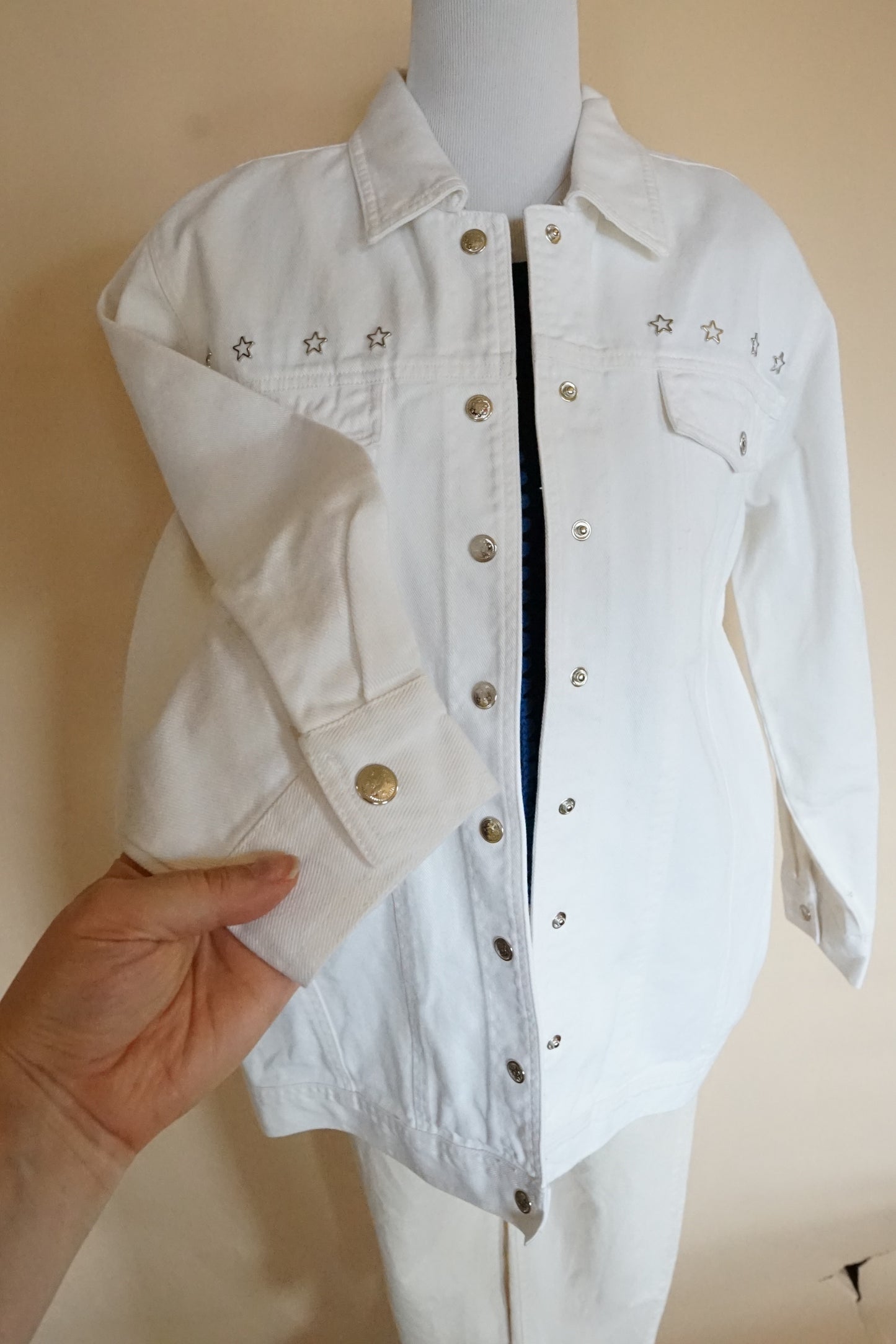 Avon Star Studded White Denim Jacket (1X)