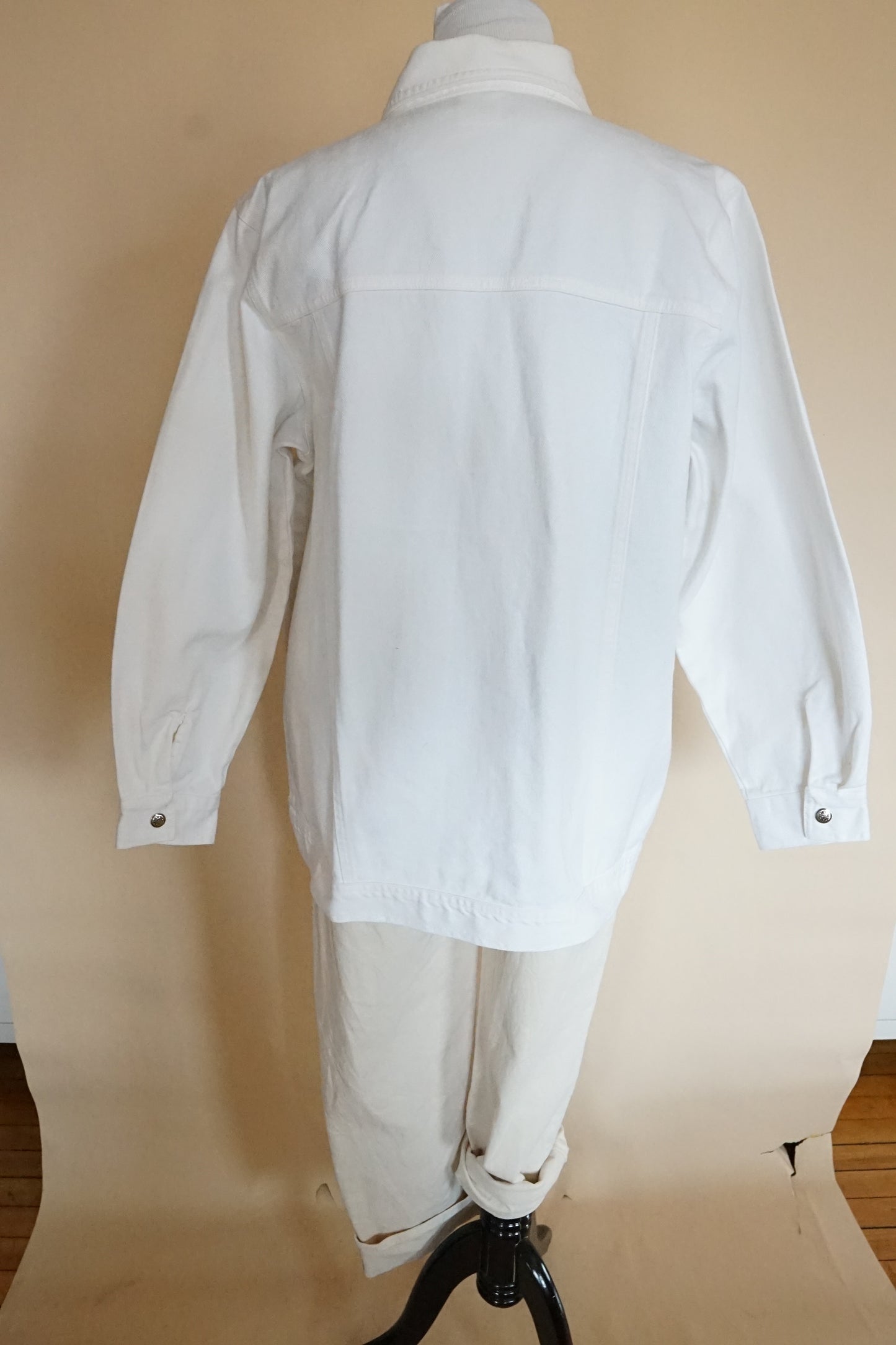 Avon Star Studded White Denim Jacket (1X)