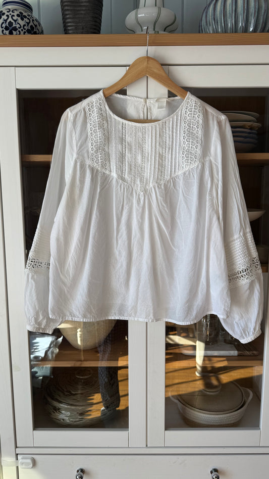 Romantic Lace Blouse (M/L)