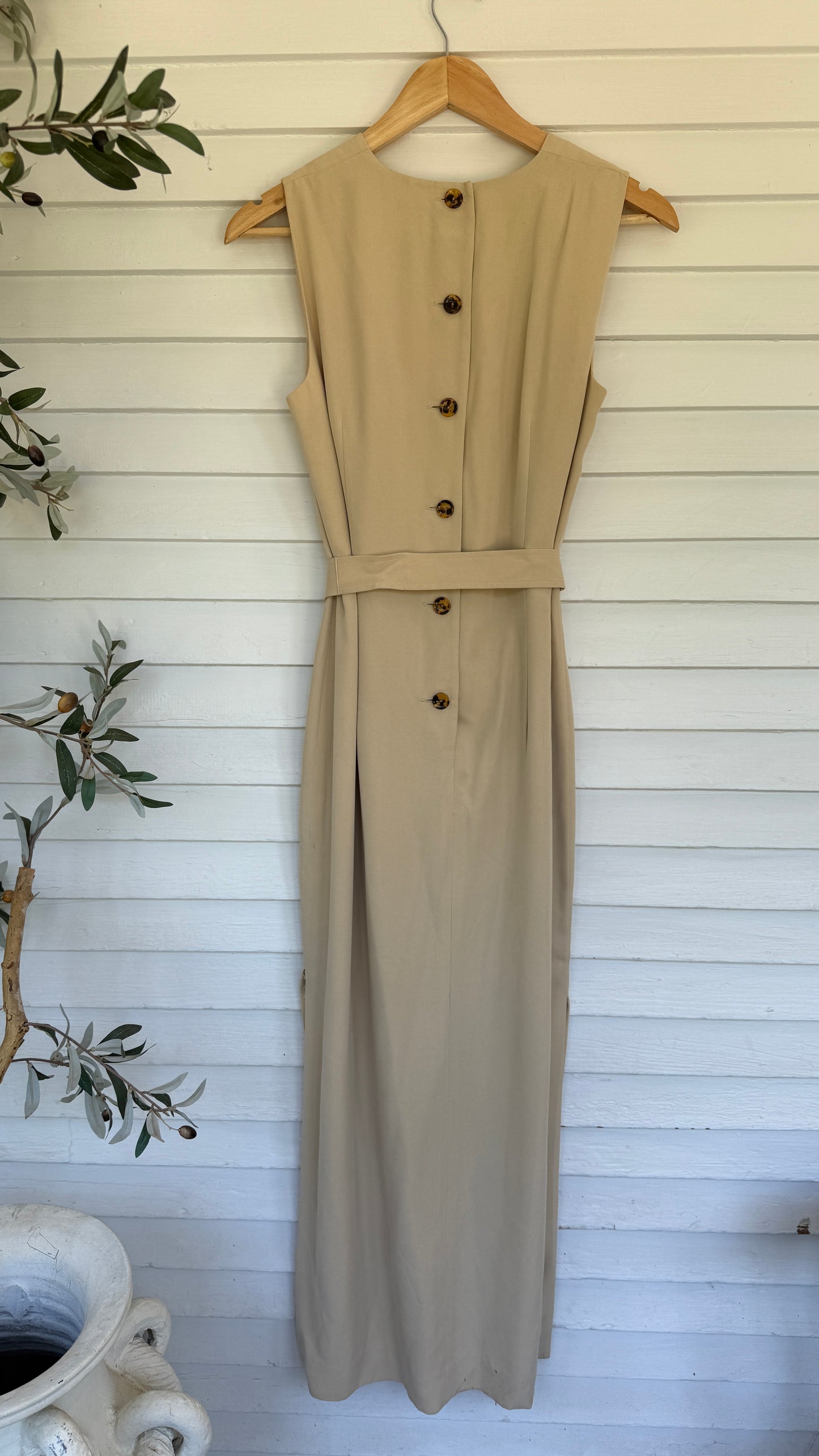 Ann Taylor Classic Button Back Belted Sheath Dress (6)