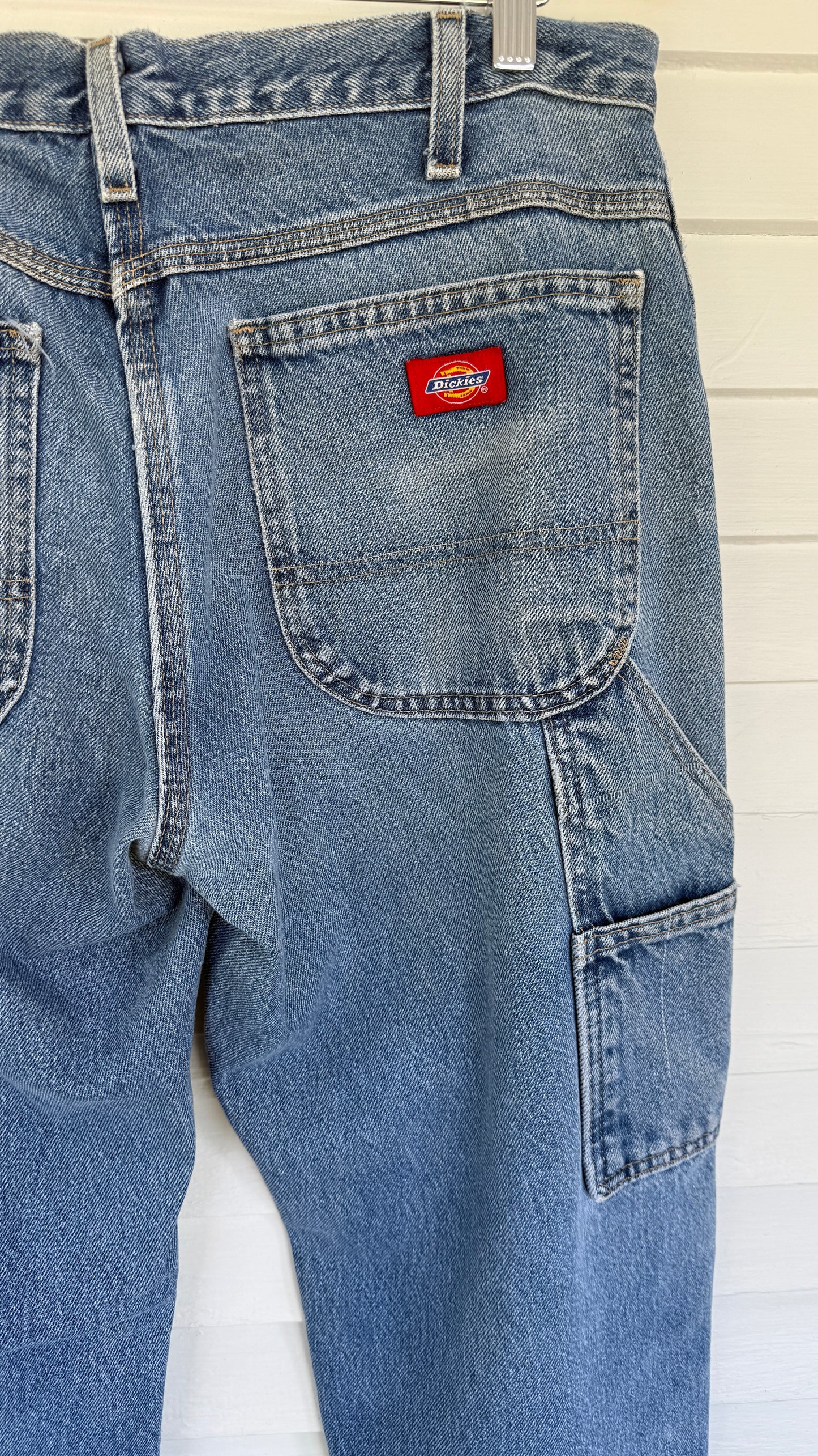Dickie's Distressed Utility JEans (32)