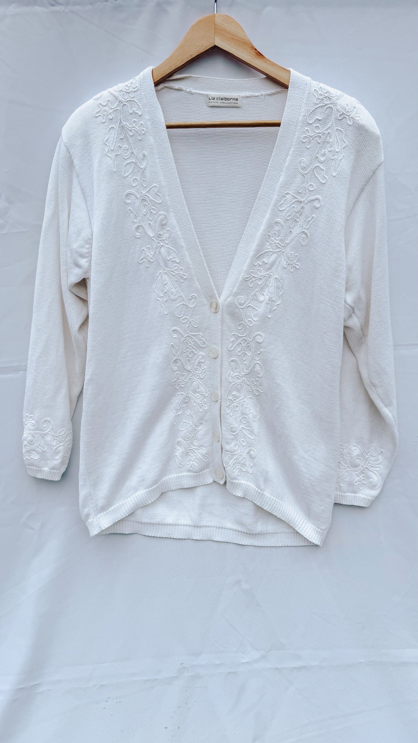 Vintage Liz Claiborne White Embroidered Cardigan (PL)